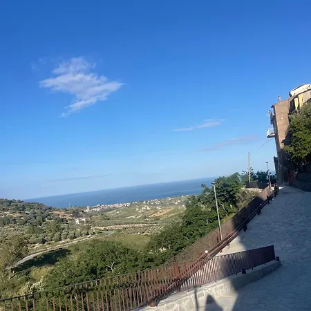 Dimora Borgomare Tatil Evi *